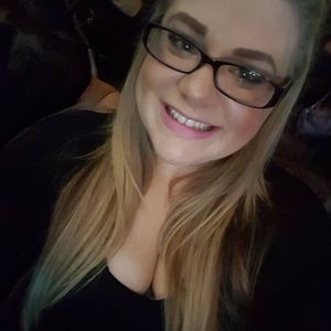 Meet your Posher, Tabitha